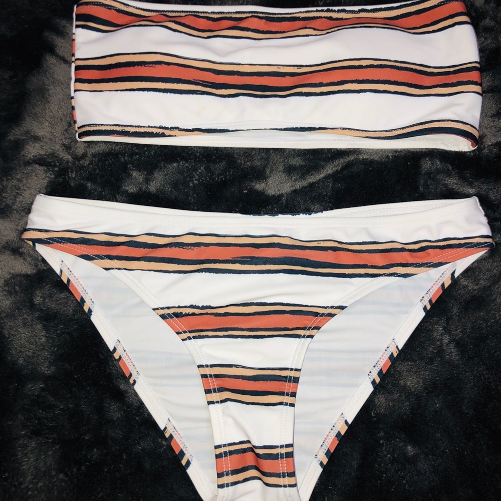 Strapless swimsuit set